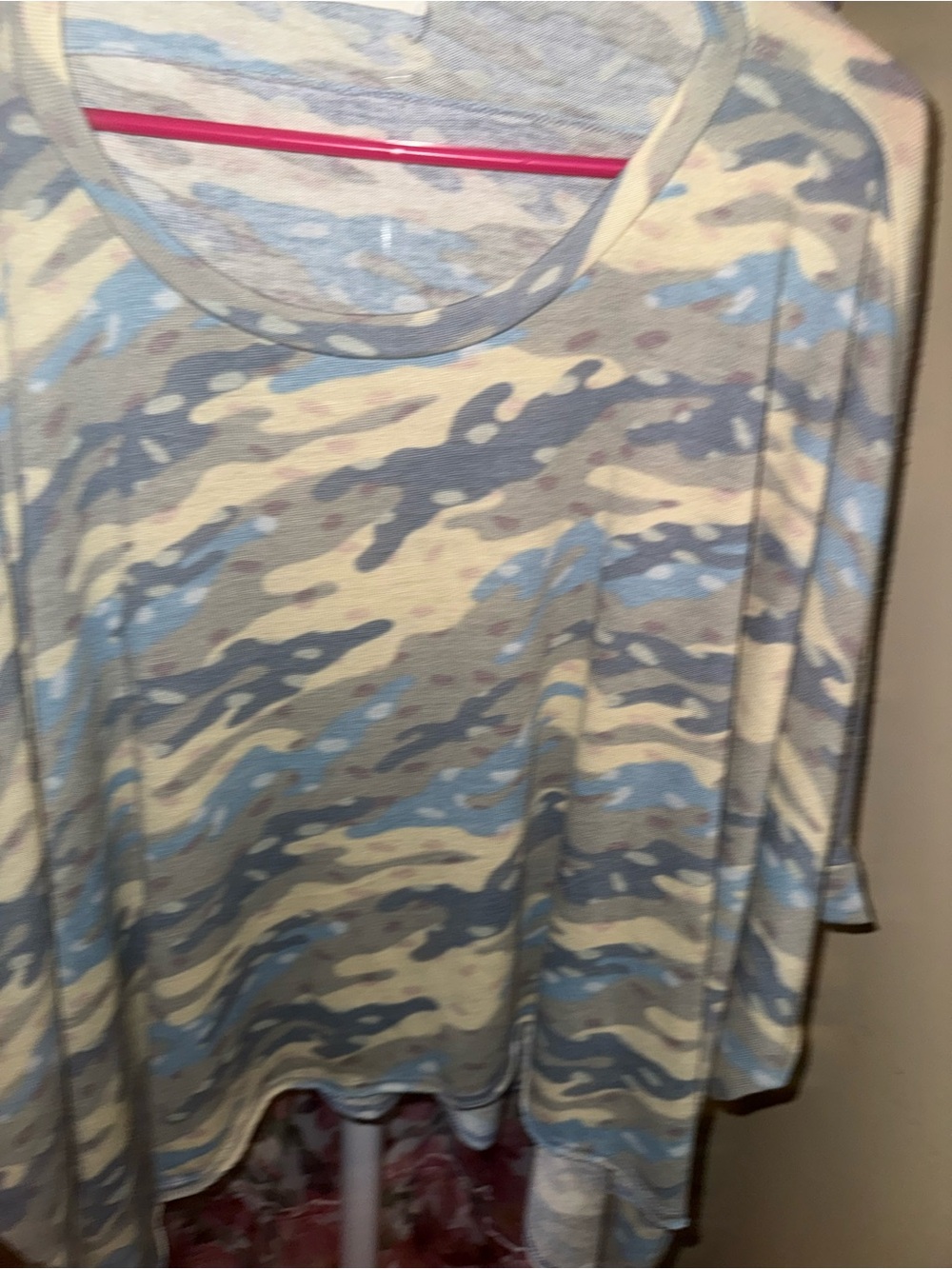Women's Blue & Cream Camo-Print Long Sleeve Tee